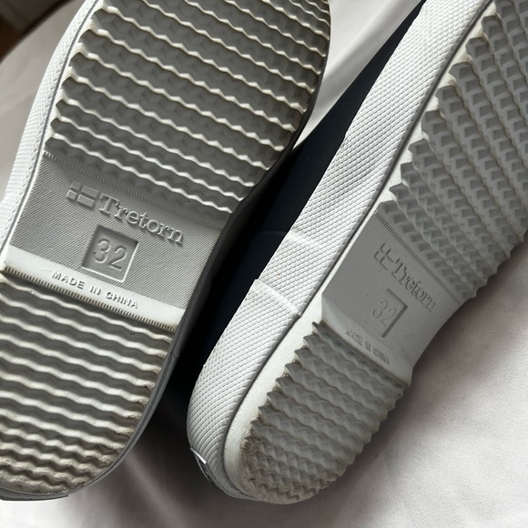 Tretorn kids navy rain boots size 32 — kids 1 - Picture 2 of 4